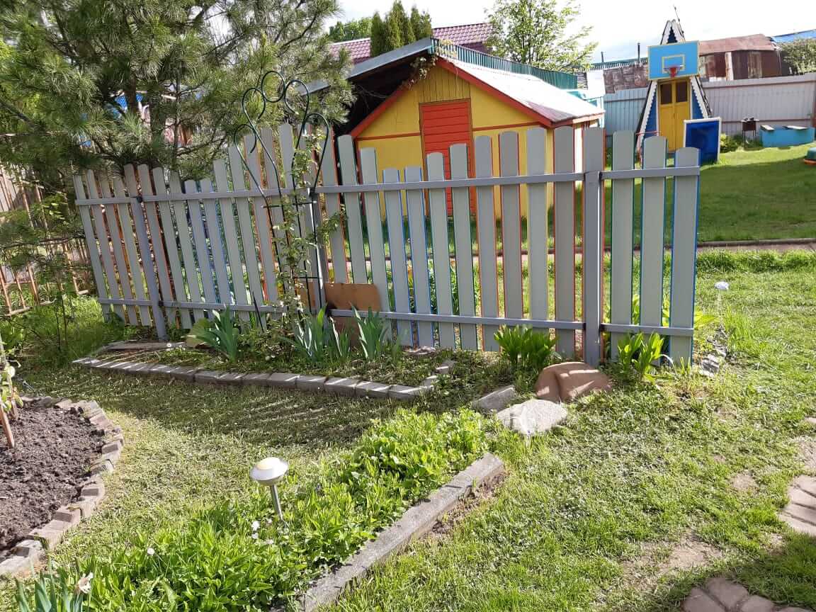 забор из разноцветного штакетника односторонний фото3 в Тобольске