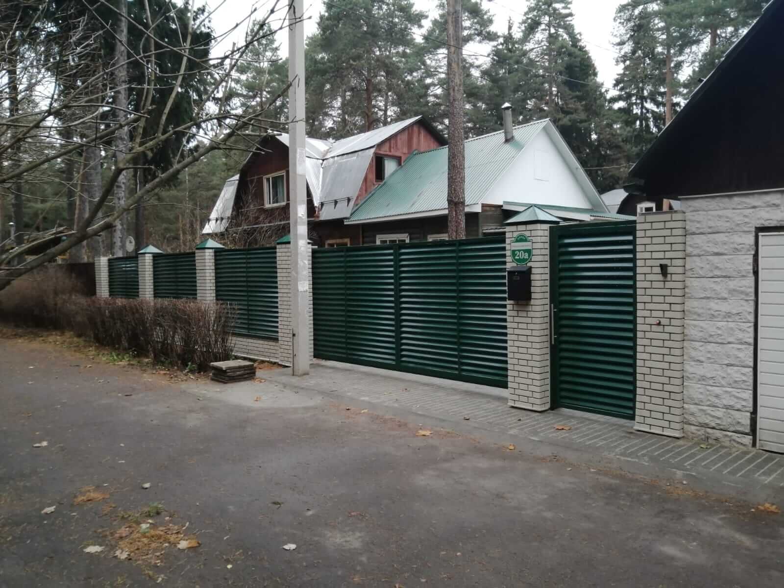 Забор-жалюзи с ламелями ЭКО-Z Зеленый Мох фото1 в Тобольске