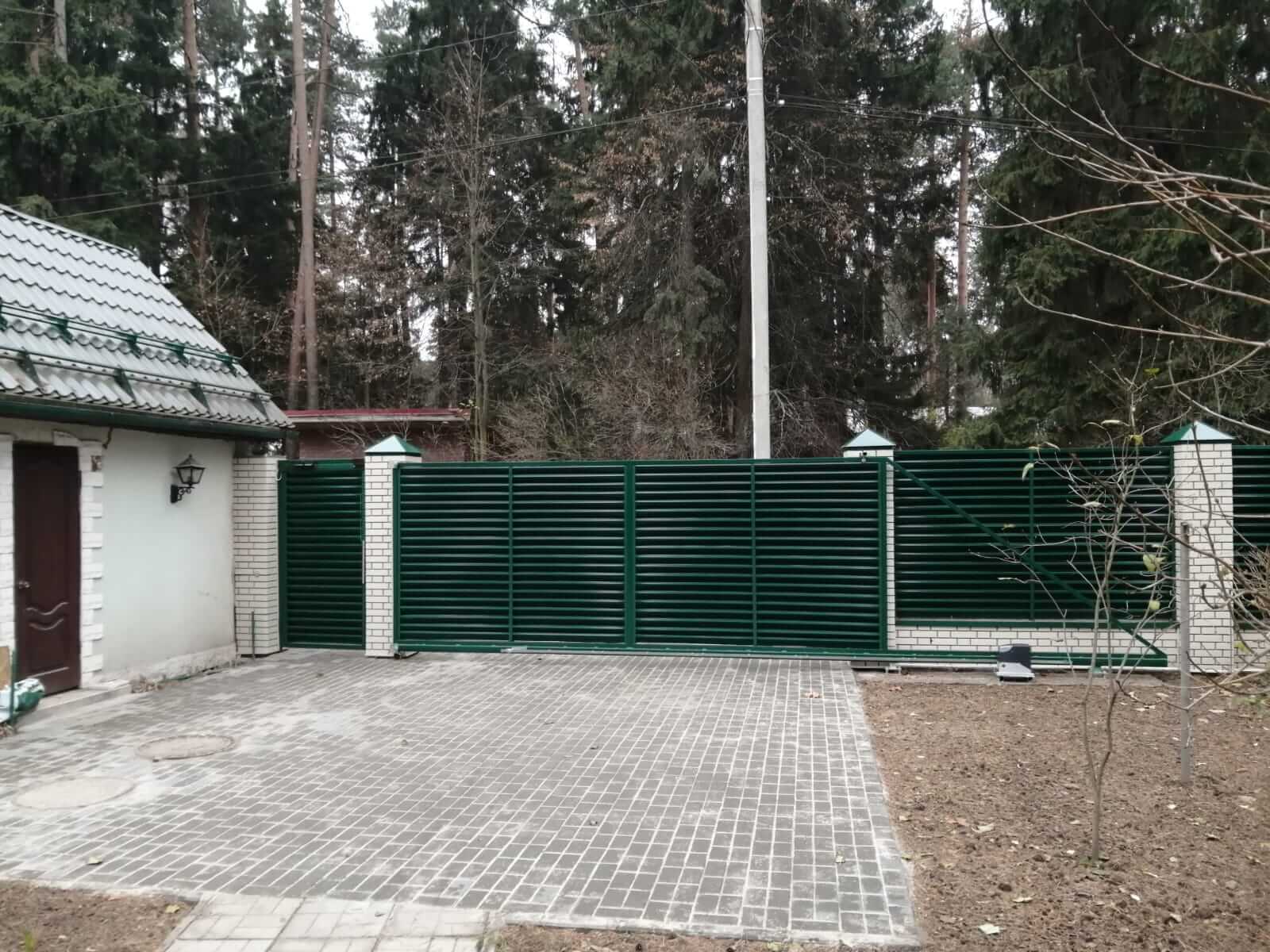 Забор-жалюзи с ламелями ЭКО-Z Зеленый Мох фото2 в Тобольске