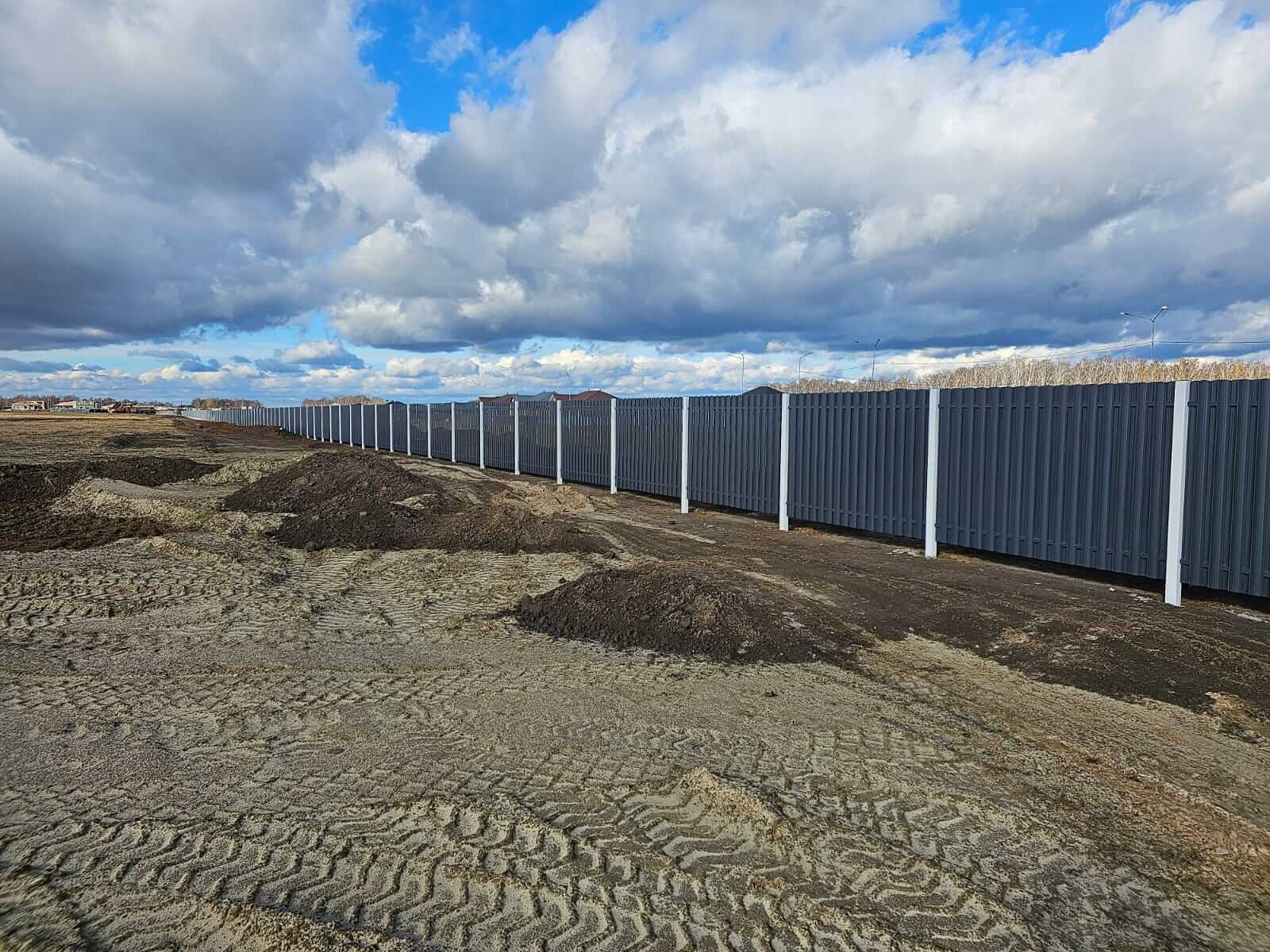Забор из евроштакетника 234м RAL7024/7024 Серый Графит двусторонний фото 8 в Тобольске