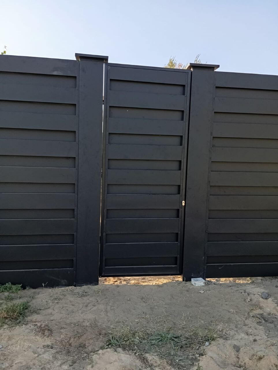 Забор-ранчо из металлопланкена 37м RAL9005 Черный МАТТЕ фото 3 в Тобольске