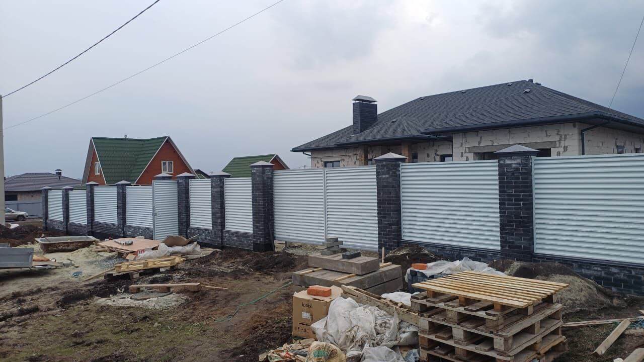 Забор-жалюзи из ламелей ЭКО-Z 94м RAL9003/9003 Белый двусторонний фото 2 в Тобольске