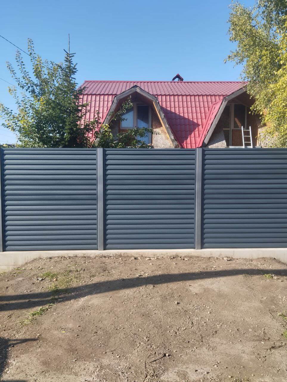 Забор-жалюзи из ламелей Реснички 54м RAL7024/7024 Серый Графит двусторонний МАТТЕ в Тобольске