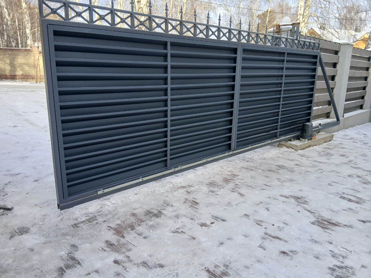 Входная группа из ламелей Хай-Тек RAL7024/7024 Серый Графит двусторонний МАТТЕ фото 8 в Тобольске